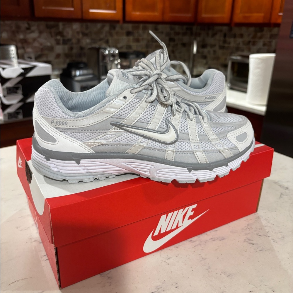 Nike Womens P-6000 Summit White Pure Platinum Running Shoe Wolf Grey FV6603-101 - Picture 7 of 12